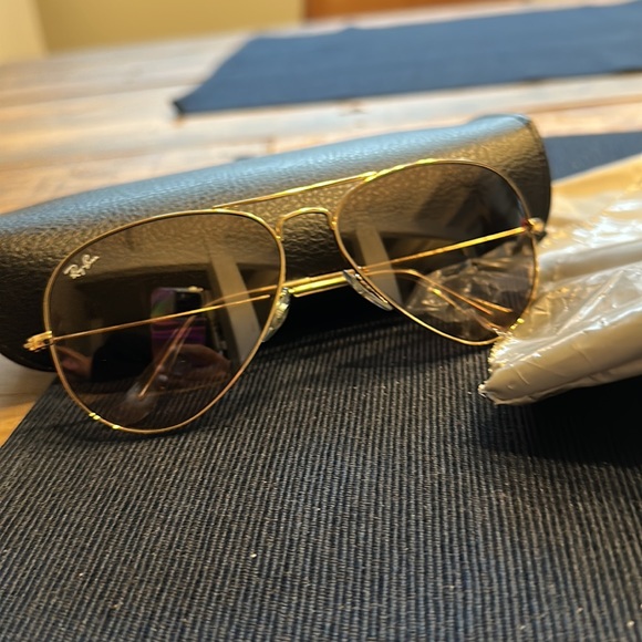 Rayban Aviators - Picture 5 of 7